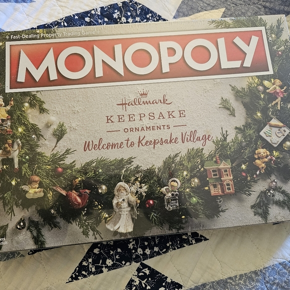 Hallmark Monopoly - Picture 1 of 2